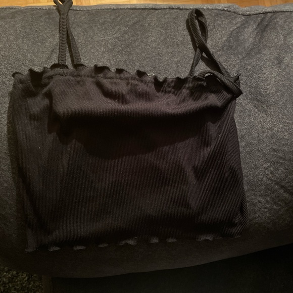 Cute Ardene frilly tanks - Picture 2 of 3